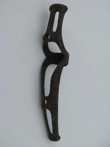 photo of antique cast iron doctor's buggy or surrey driving whip socket #3