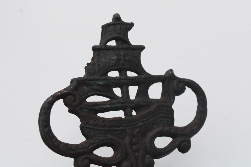 photo of antique cast iron finial for table or floor lamp, ornate vintage metal sailing ship nautical decor #2