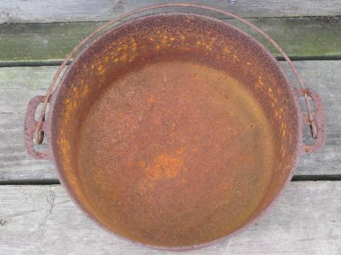 photo of antique cast iron kettle, bean or stew pot for campfire and wood stove #3