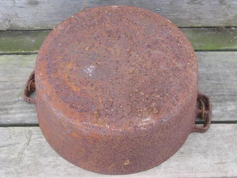 photo of antique cast iron kettle, bean or stew pot for campfire and wood stove #4