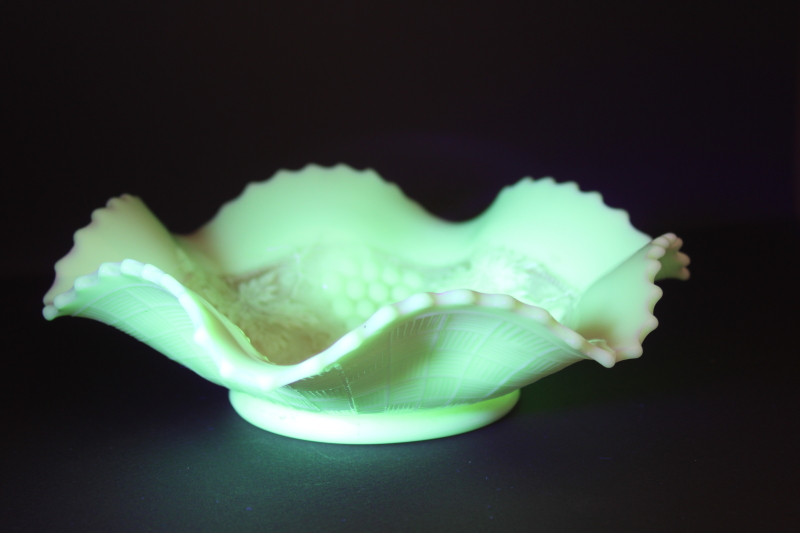 photo of antique custard glass bowl, glowing uranium glass Northwood grape and cable pattern early 1900s #1