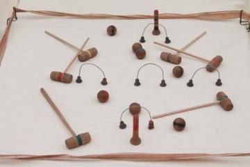 catalog photo of antique early 1900s vintage table game, tabletop croquet set w/ tiny wood balls & mallets