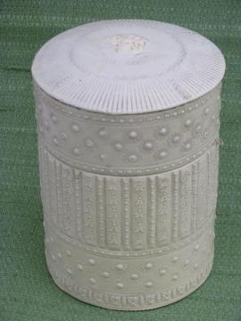 catalog photo of antique embossed ivory paper bandbox, Victorian vintage collar box