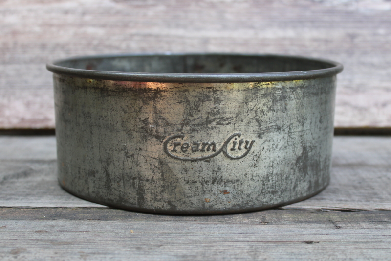 photo of antique embossed tin baking pan, Milwaukee Cream City advertising early 1900s vintage kitchenware  #1