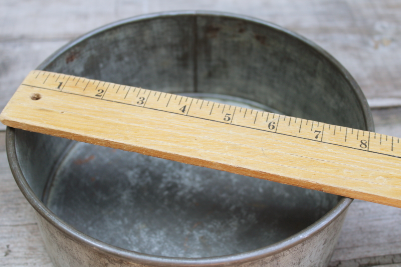 photo of antique embossed tin baking pan, Milwaukee Cream City advertising early 1900s vintage kitchenware  #5