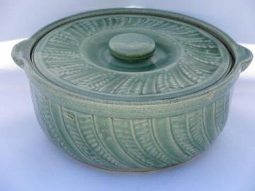 catalog photo of antique fernware, green fern yellow ware pottery casserole, early 1900s vintage