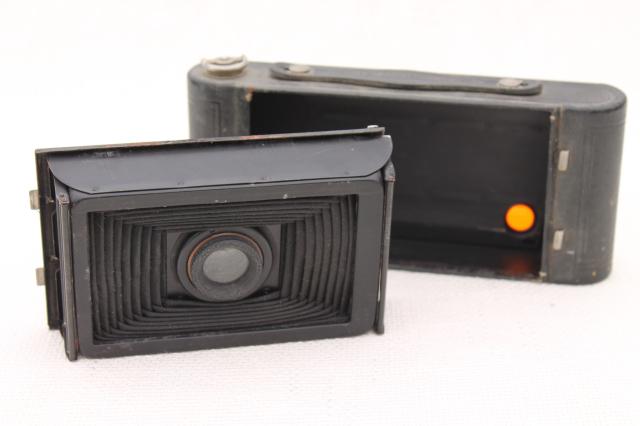 photo of antique folding camera vintage Kodak  Hawk-eye model B  No 2A cartridge film #2