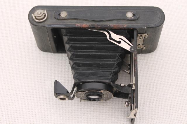 photo of antique folding camera vintage Kodak  Hawk-eye model B  No 2A cartridge film #5