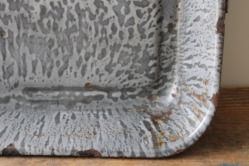 photo of antique gray enamelware baking or roasting pan, large rectangular tray old grey graniteware enamel  #2