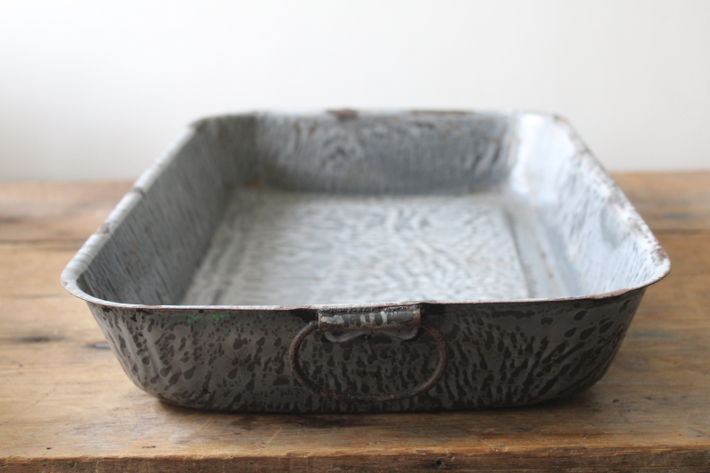 photo of antique gray enamelware baking or roasting pan, large rectangular tray old grey graniteware enamel  #3