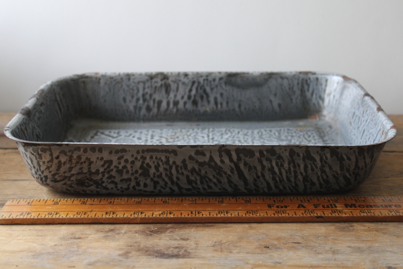 photo of antique gray enamelware baking or roasting pan, large rectangular tray old grey graniteware enamel  #6