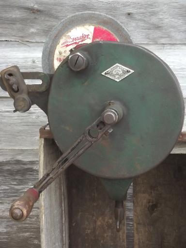 photo of antique hand crank bench grinder, The Luther Lines tool grinder, 1911 patent #4