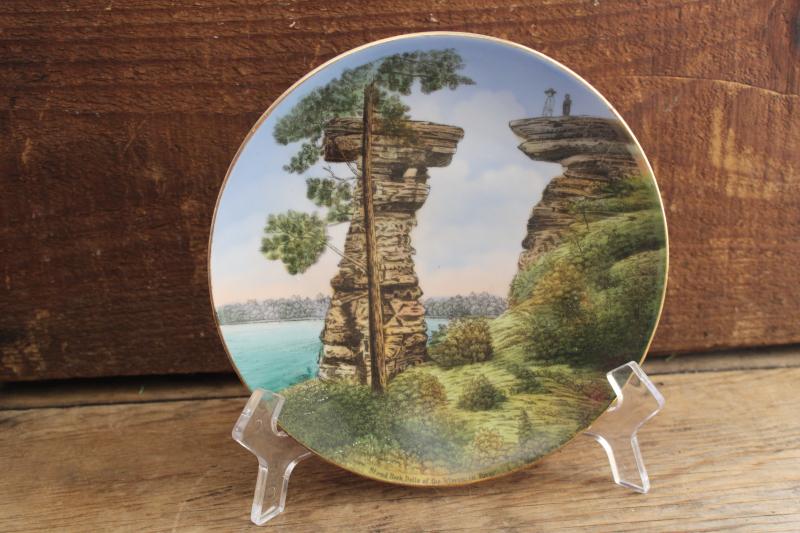 photo of antique hand painted china plate, early 1900s souvenir of Wisconsin Dells, Standing Rock #1