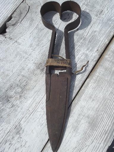 photo of antique hand shearing sheep shears, rustic primitive heart handle shears #3