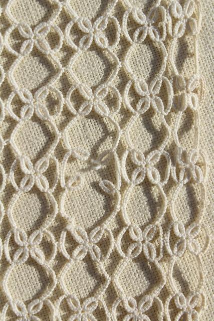 photo of antique handmade lace table runner, early 1900s vintage tatting, tatted lace #9