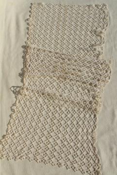 catalog photo of antique handmade lace table runner, early 1900s vintage tatting, tatted lace