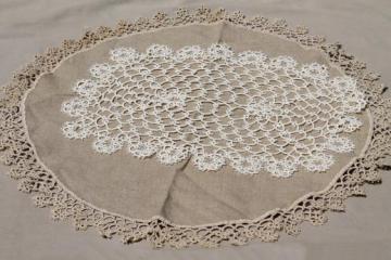 catalog photo of antique handmade tatted lace doilies, vintage table mat & lace trimmed linen centerpiece