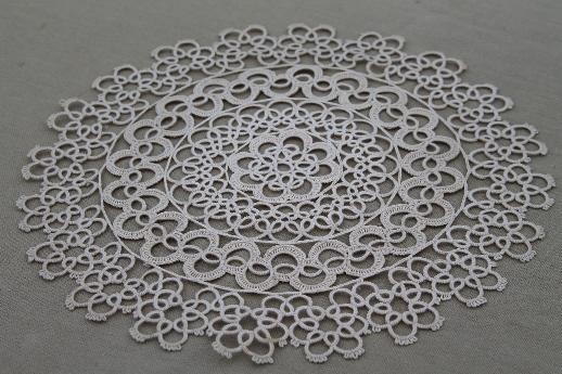 photo of antique handmade tatted lace doily, early 1900s vintage table centerpiece #1