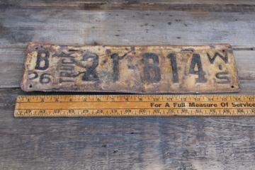 catalog photo of antique license plate, B truck vintage 1926 Wisconsin license plate 