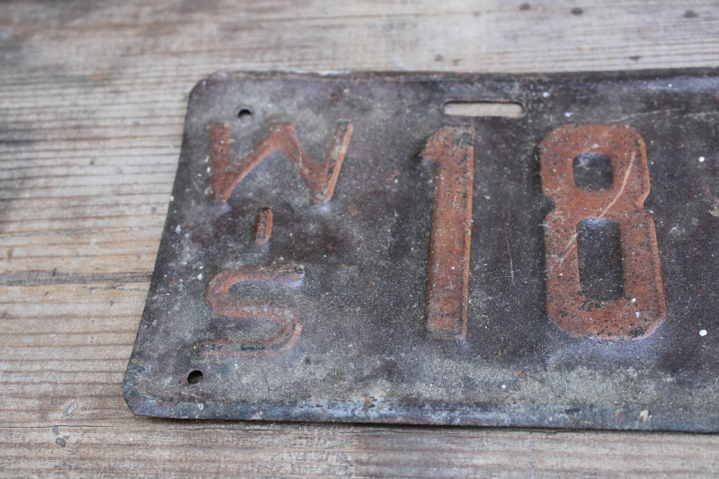 photo of antique license plate, vintage 1927 Wisconsin license plate #2