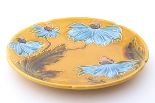 photo of antique majolica pottery plate, blue coneflower daisy on mustard yellow gold #4