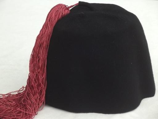 photo of antique master mason's fez, Amrita Grotto Freemasons/Shriners #9