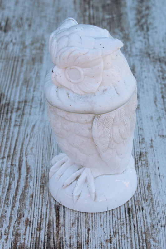 photo of antique milk glass owl, figural covered dish EAPG Atterbury glass 1890s vintage #4