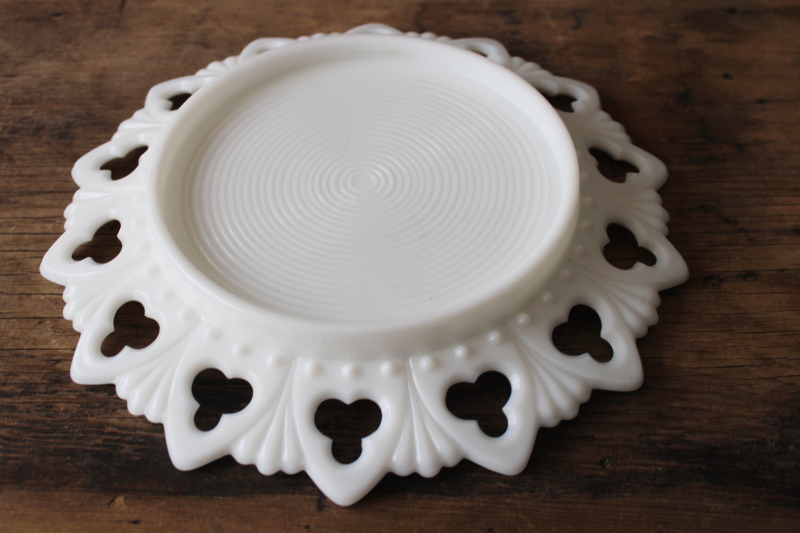 photo of antique milk glass plate made for 1892 Columbian Exposition, portrait of Columbus #3