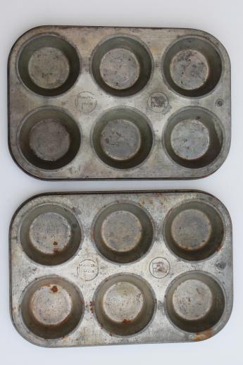 photo of antique muffin tins, primitive vintage baking pans, cupcake or cornbread pans #6