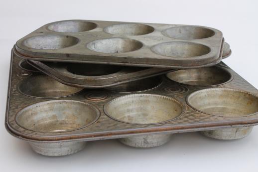 photo of antique muffin tins, primitive vintage baking pans, cupcake or cornbread pans #9