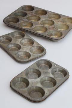 catalog photo of antique muffin tins, primitive vintage baking pans, cupcake or cornbread pans