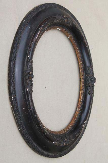 photo of antique oval wood picture frames, portrait frame pair w/ 1860s vintage paper label #4