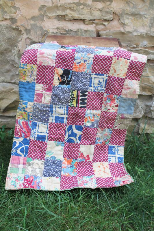 photo of antique patchwork quilt doll bed size blanket, early 1900s vintage cotton fabric #1