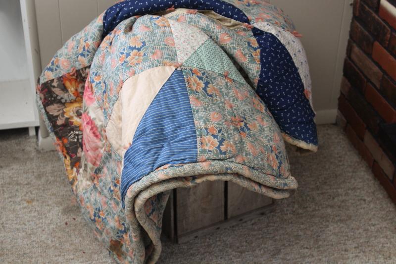 photo of antique patchwork tied quilt, early 1900s vintage cotton fabrics comforter bedspread #22