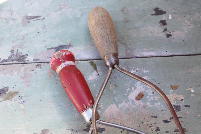 photo of antique potato mashers, 1920s 30s vintage kitchen utensils w/ wood handles #3