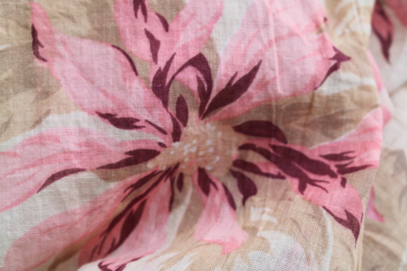 photo of antique print cotton fabric, fine light cotton lawn w/ pink poinsettias floral #4