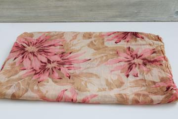 catalog photo of antique print cotton fabric, fine light cotton lawn w/ pink poinsettias floral