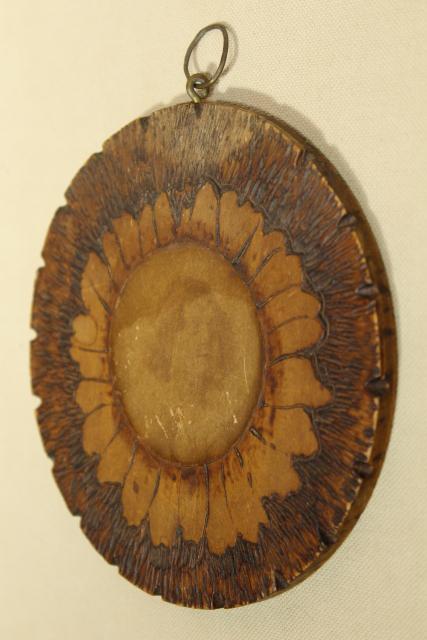 photo of antique pyrography woodburned wall art plaque, round sunflower or daisy dated 1905 #3