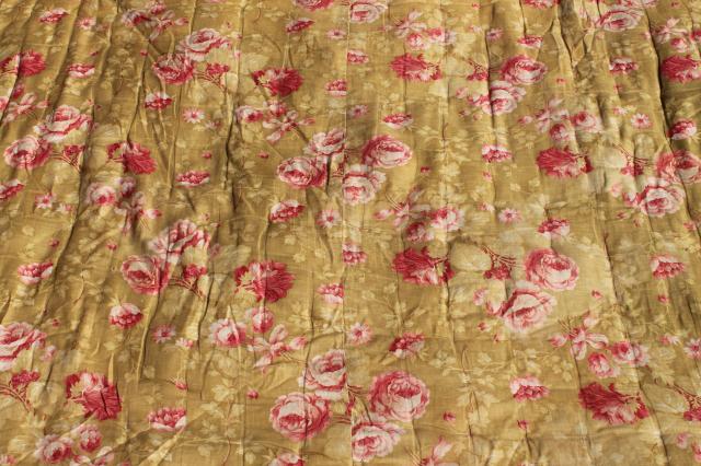 photo of antique roses print cotton fabric comforter w/ soft warm wool batting fill, vintage tied quilt #3