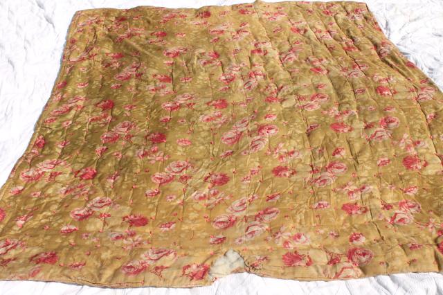 photo of antique roses print cotton fabric comforter w/ soft warm wool batting fill, vintage tied quilt #7