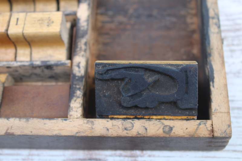 photo of antique school stamping sets in wood boxes, rubber stamps w/ large letters & numbers  #14