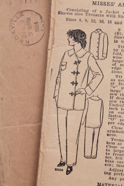 photo of antique sewing pattern, 1920s vintage ladies size 16 pajamas, trousers & jacket w/ frog closures #3