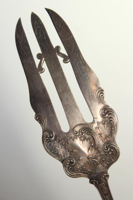 photo of antique silver, ornate cake serving fork, 1905 American Silver / International vintage grapes #8