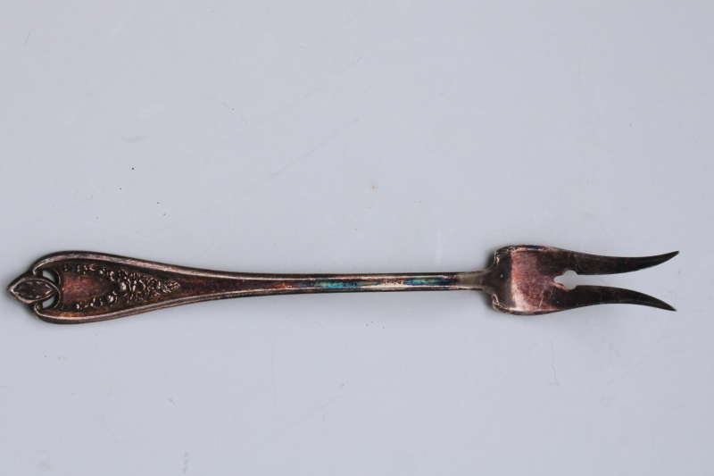 photo of antique silver plate pickle fork, fancy ornate serving fork w/ pierced handle 1847 Rogers Old Colony #1