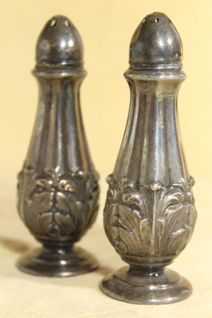 photo of antique silver plate salt and pepper shakers w/ acanthus leaf, early 20th century vintage #2