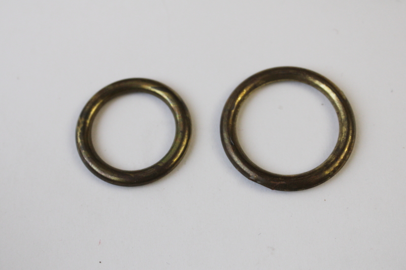 photo of antique tarnished brass curtain rings for cafe curtain rods, small light rings for lace or vintage linens  #4