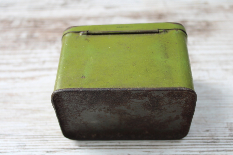 photo of antique tin for steampunk style auto or motorcycle goggles, 1920s vintage graphics print on green metal  #3