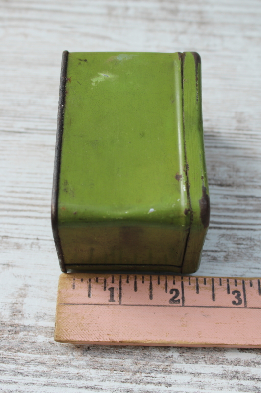 photo of antique tin for steampunk style auto or motorcycle goggles, 1920s vintage graphics print on green metal  #7