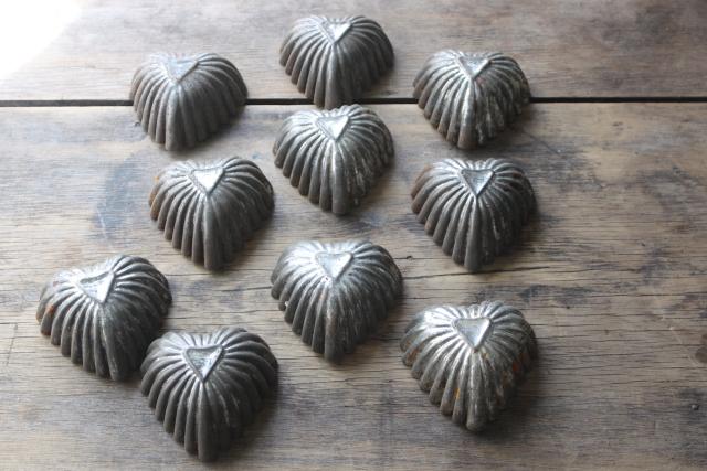 photo of antique tin patty pan molds, rustic rusty metal heart shaped pans made in England #1