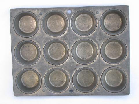 photo of antique tinned baking mold, early 1900s vintage 12 cup cupcake pan, primitive kitchen #2